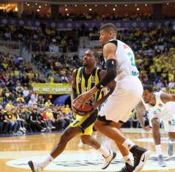 El Barcelona Lassa insiste en fichar a Brad Wanamaker