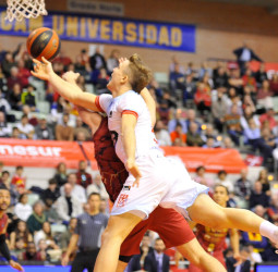 El Monbus Obradoiro se reencuentra con la victoria en Murcia (80-84)