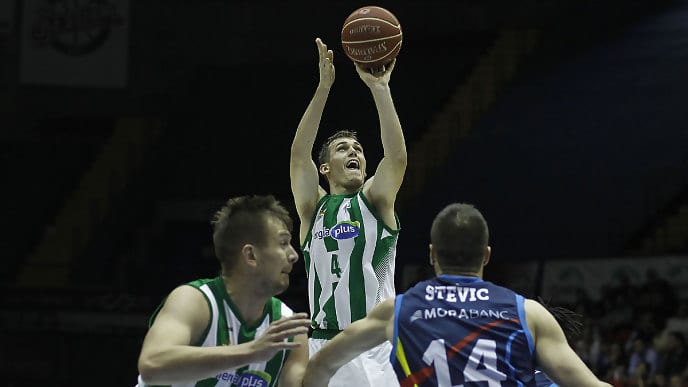 El Betis Energía Plus se agarra a la esperanza (76-59)