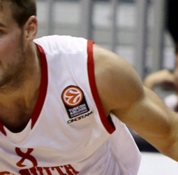 El ex ACB Fran Pilepic continuará su carrera en el Cantú italiano