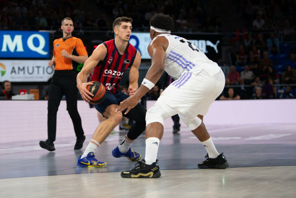 El Barcelona sopesa la opción de Daulton Hommes