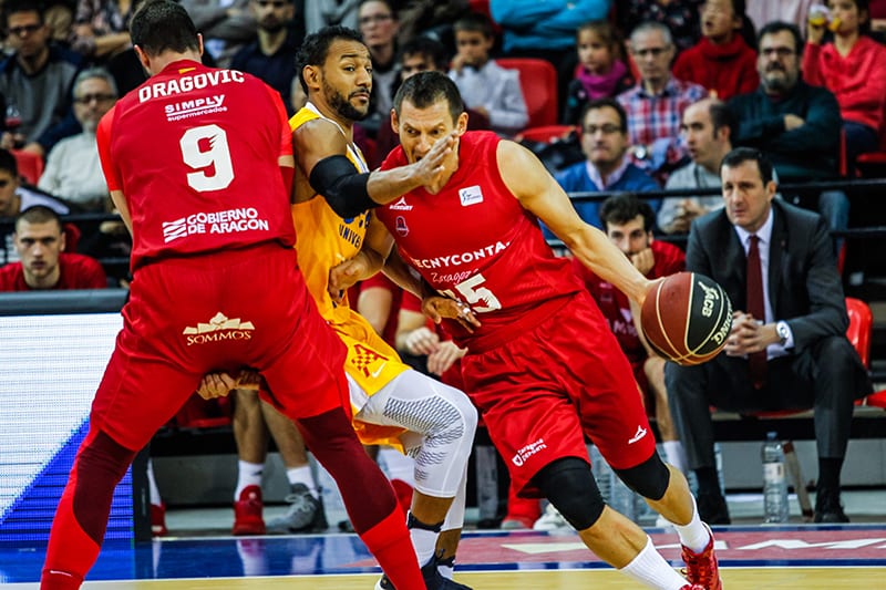 Final de infarto para cerrar el año en el Príncipe Felipe (73-77)