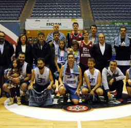 El equipo de patrocinadores se alza campeón de la V edición del Torneo ProAm Emac