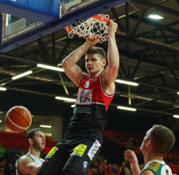 El Armani Milán negocia con el Lietuvos Rytas por Arturas Gudaitis