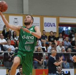 Buena imagen del Divina Seguros Joventut  en el primer test de la temporada (68-80)
