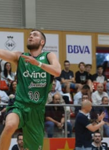 Buena imagen del Divina Seguros Joventut  en el primer test de la temporada (68-80)