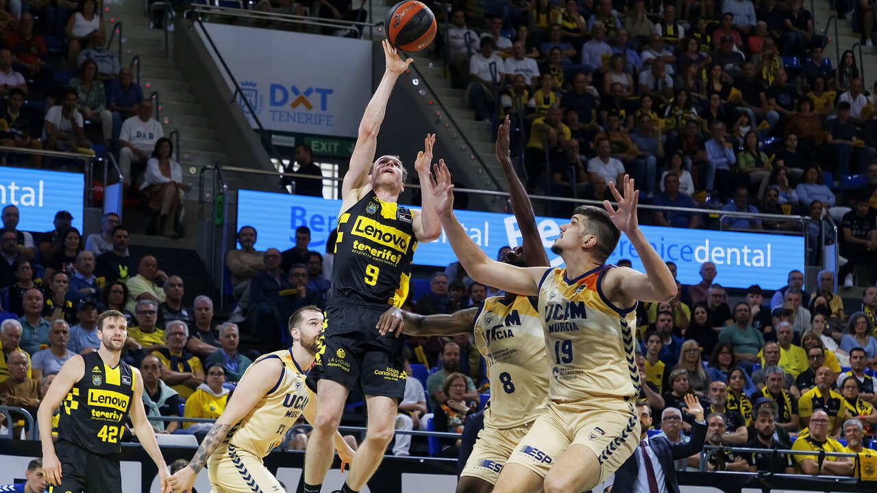 Ajustada victoria del Tenerife ante el UCAM Murcia, 75-73