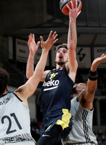 ASVEL y Fenerbahce buscan cerrar la primera parte de la temporada con una victoria