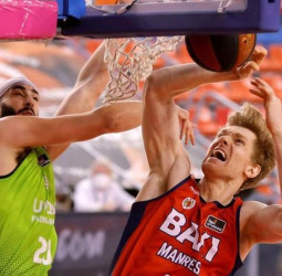 Scott Eatherton negocia con el Nagoya Dolphins japonés