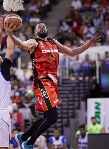 Covirán Granada busca el premio final ante su afición
