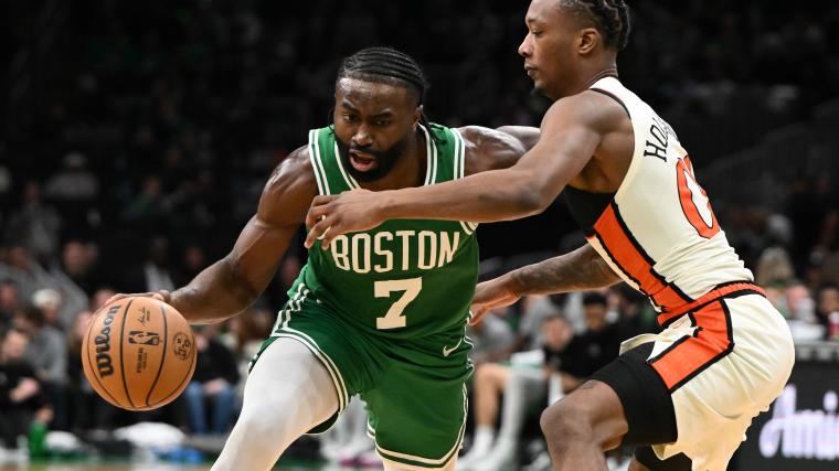 Los Celtics cogen velocidad de crucero, 120-130