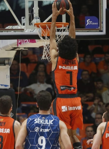 Valencia Basket vuelve a la Liga Endesa visitando la pista del Delteco GBC