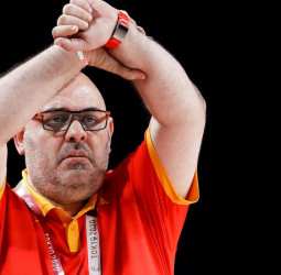 Lucas Mondelo dejará de ser Seleccionador Femenino