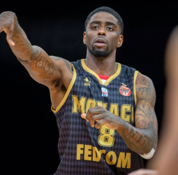 Dwayne Bacon reclama la atención del Panathinaikos