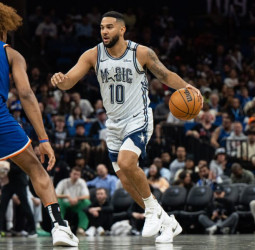 Fenerbahçe Beko sigue de cerca a Cory Joseph, que espera una oferta NBA