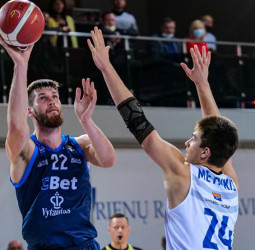 El Bilbao Basket refuerza su pintura con el lituano Regimantas Miniotas