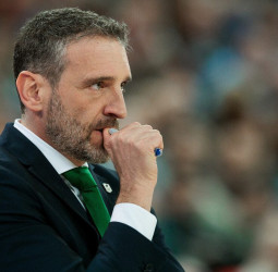 El plan de Ibon Navarro es quedarse en Málaga hasta 2027