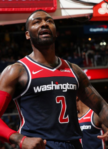 John Wall quiere derribar el muro