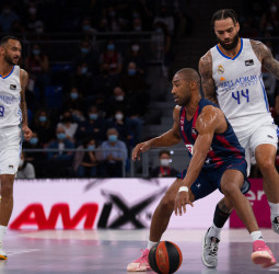 El Real Madrid se impone con autoridad en Vitoria (65-83)