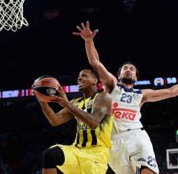 James Nunnally, un año más en el Fenerbahce