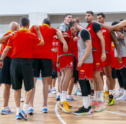 España: Debut contra Costa de Marfil
