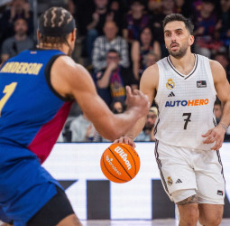 El Real Madrid derrota al Barça en un duelo de alto voltaje (89-91)