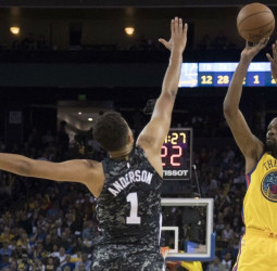Durant lidera a los Warriors, Miami puede con los Sixers