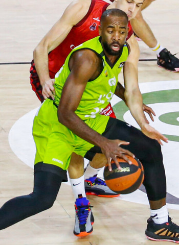 Gran remontada del Fuenlabrada ante el Zaragoza (82-81)