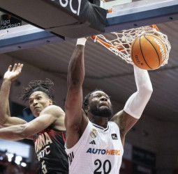 El Real Madrid celebra en Girona su 17ª victoria consecutiva (71-79)