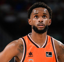 Fenerbahçe acelera por Jean Montero tras la salida de Micic