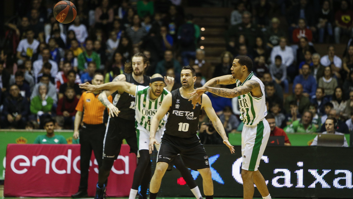 Green lidera una victoria de enorme peso (81-79)