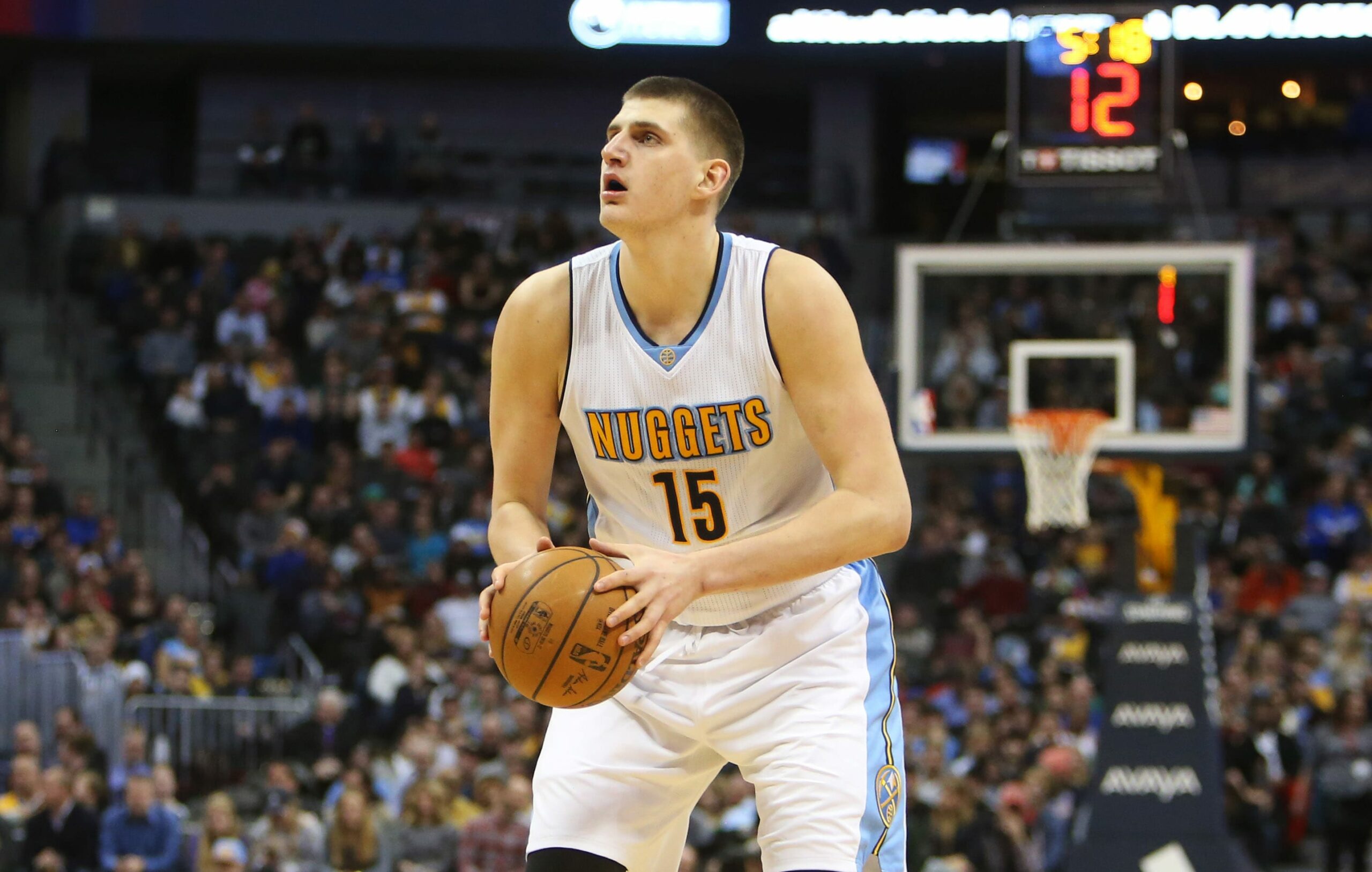 Barton & Jokic lideran, los Bucks ganan y Nets apaliza a los Bulls