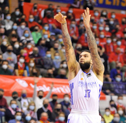 Poirier y Williams-Goss lideran la victoria blanca (71-80)