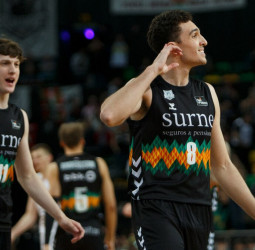 El mejor Álex Reyes anestesia al Casademont Zaragoza (81-68)