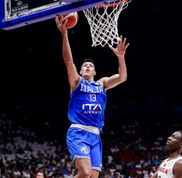 Italia triunfa ante Angola (67-81)