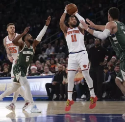 Jalen Brunson corta la mala racha de los Knicks ante los Bucks