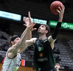 Tomic lidera al Joventut ante el Lietkabelis (65-50)