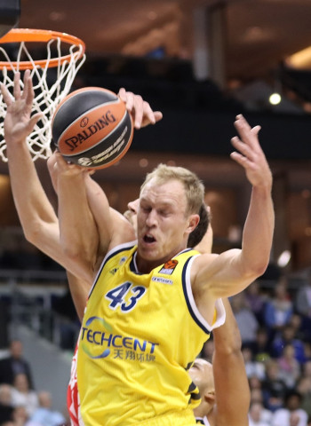 Luke Sikma, avanzadas negociaciones con el Zenit