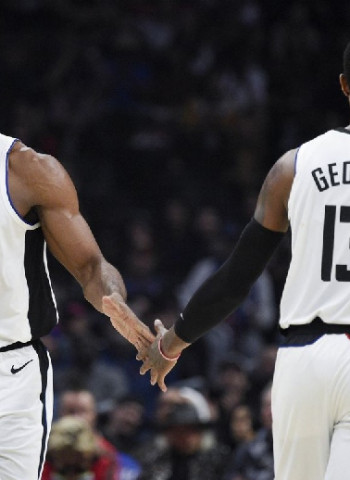 Tyronn Lue confía en seguir contando con Kawhi Leonard y Paul George