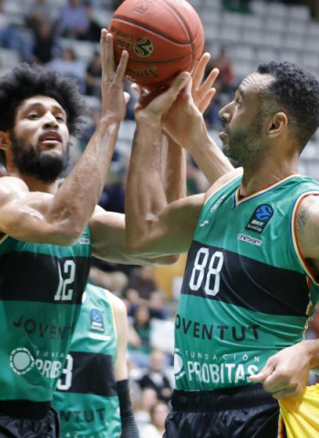 El Gran Canaria se impone en la prórroga en Badalona, 76-78