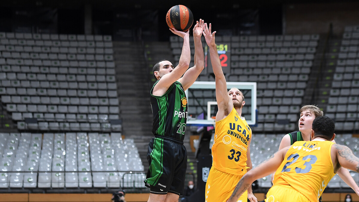 El Joventut roza la Copa del Rey tras la victoria ante el UCAM Murcia (104-93)