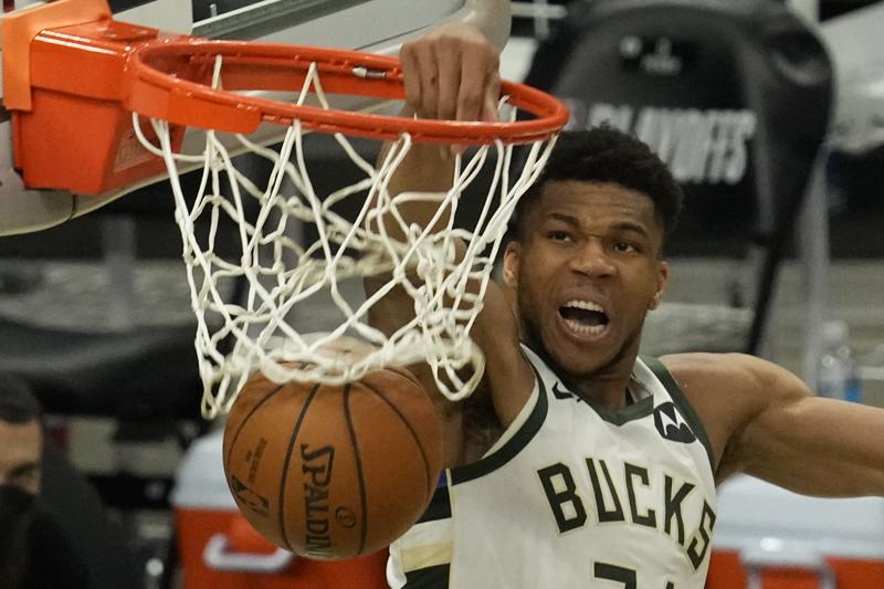 Los Bucks empatan la serie ante unos Nets al que se le acumulan las lesiones (107-96) [2-2]