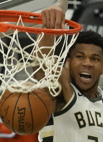 Los Bucks empatan la serie ante unos Nets al que se le acumulan las lesiones (107-96) [2-2]