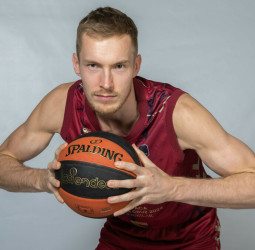 Niels Giffey finaliza su etapa en el UCAM Murcia