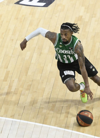 Shannon Evans acerca al Coosur Real Betis a la salvación (77-82)