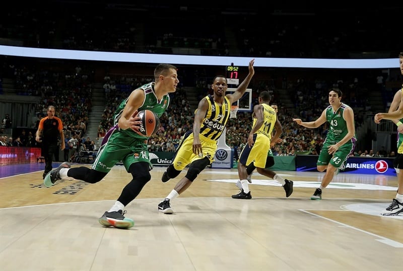 Unicaja Málaga tumba al campeón (68-67)