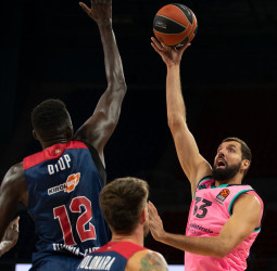 El Baskonia regala la victoria (71-72)
