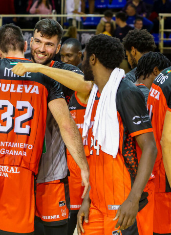 El Covirán Granada asalta Fuenlabrada en su debut (81-83)