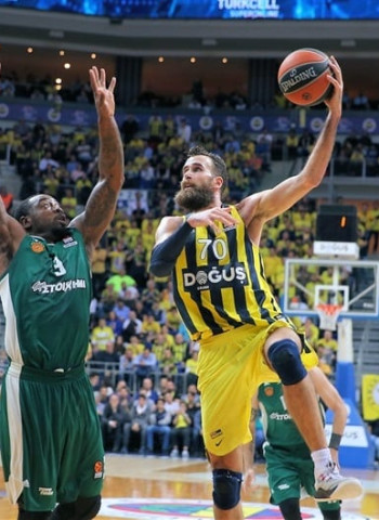 Datome, tres años más en el Fenerbahce