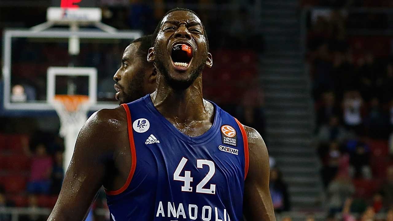 Bryant Dunston, el rey del tapón en la EuroLeague